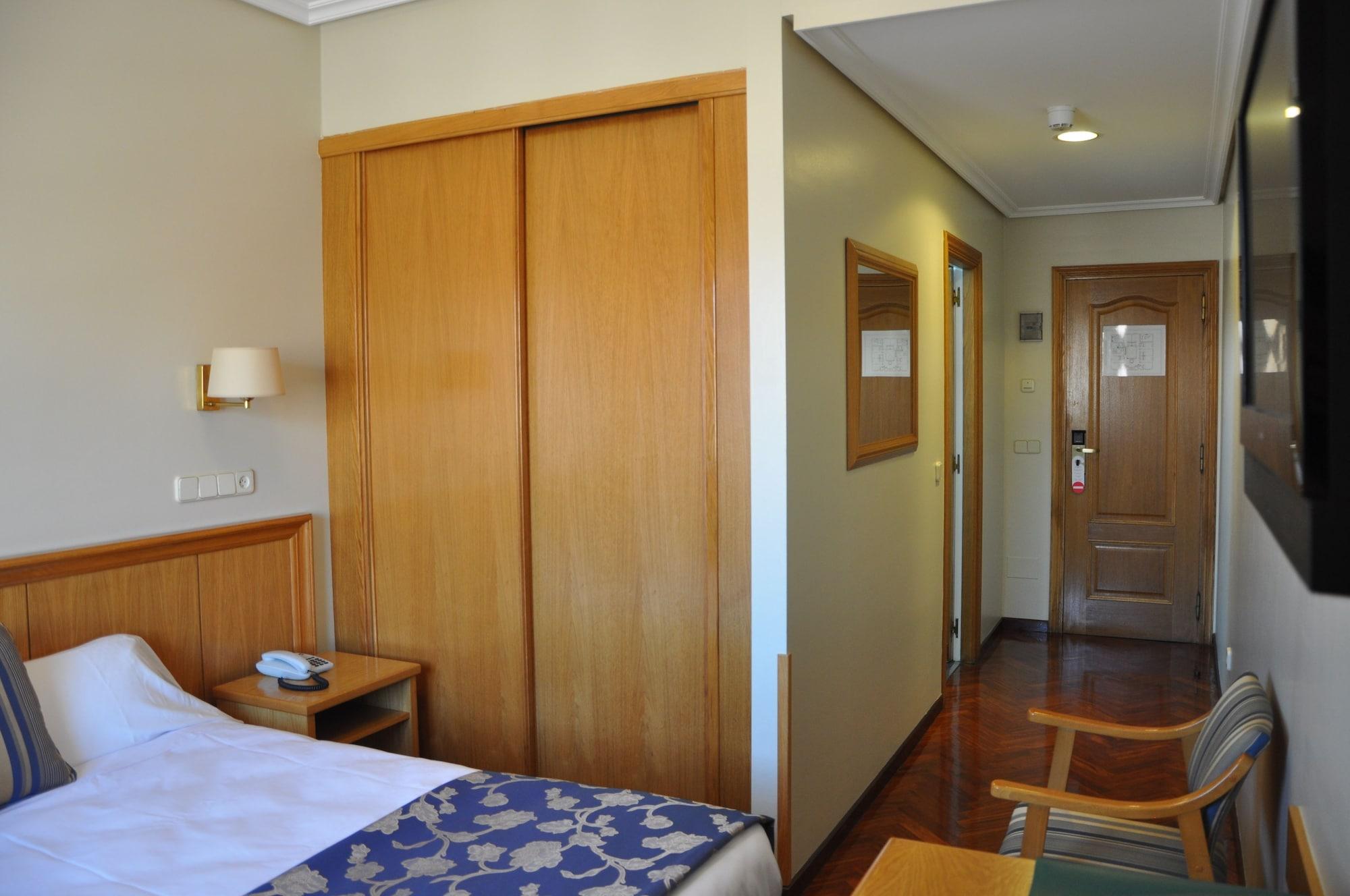 Hotel Crunia I 拉科鲁尼亚 外观 照片