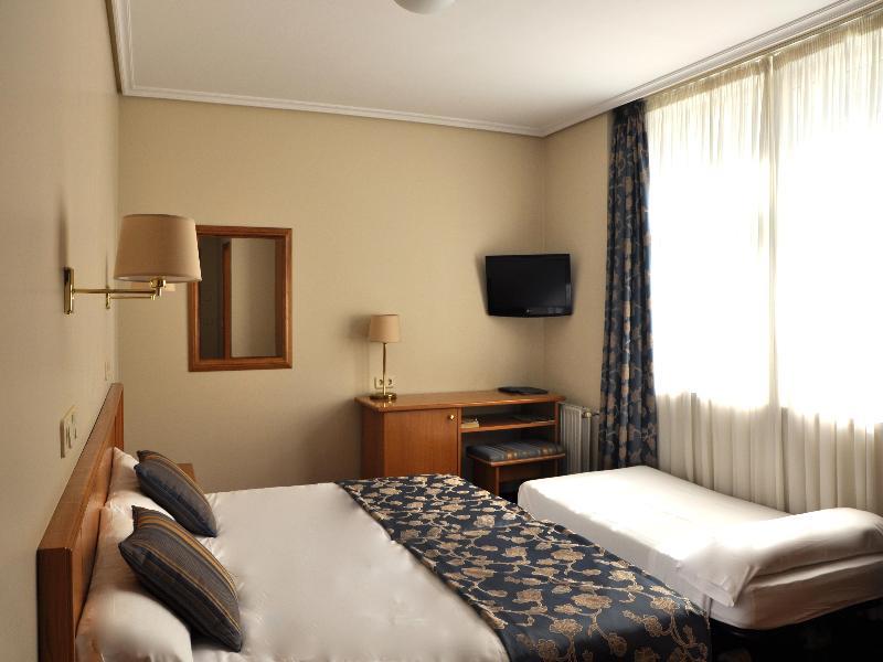 Hotel Crunia I 拉科鲁尼亚 外观 照片